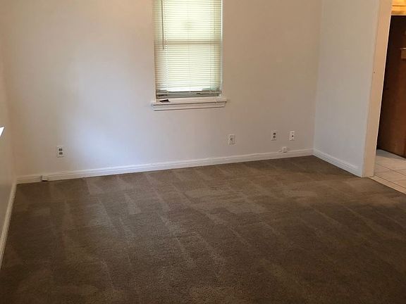 3rd image of 803 Northside Dr
