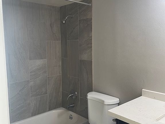 3rd image of 1820 W Mulberry Dr #201