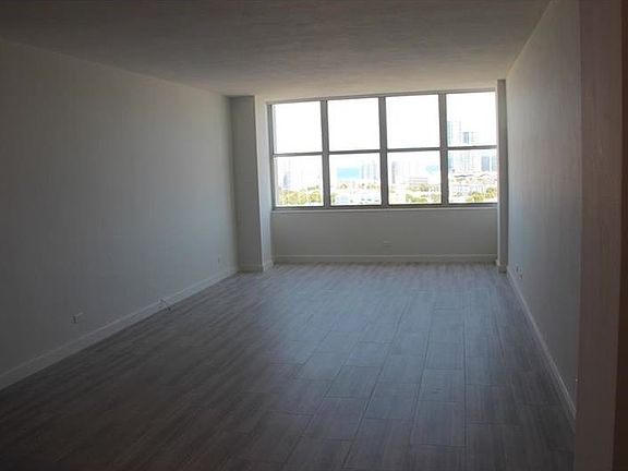 4th image of 7441 Wayne Ave APT 14P