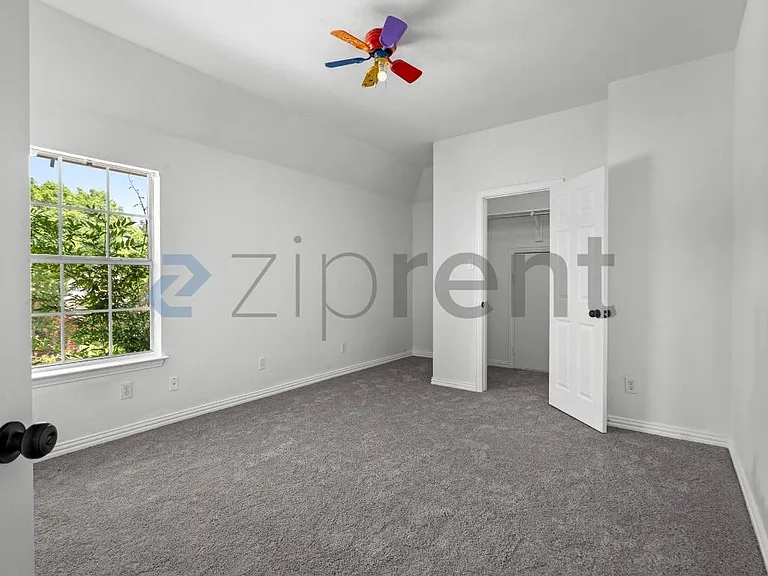 4509 Brittany Dr — Photo 15