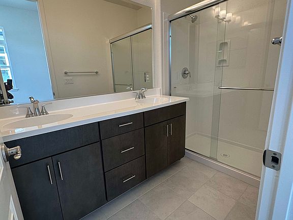 4th image of 29699 Mission Blvd #1