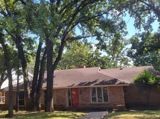 7536 Monterrey Dr, Fort Worth, TX 76112