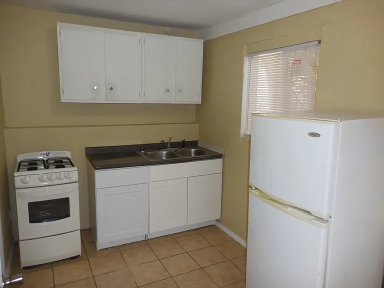 8316 Mercury St #B — Photo 3
