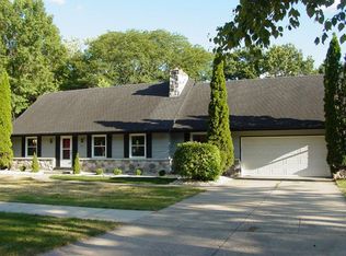 2301 Highland Ave, Janesville, WI 53548