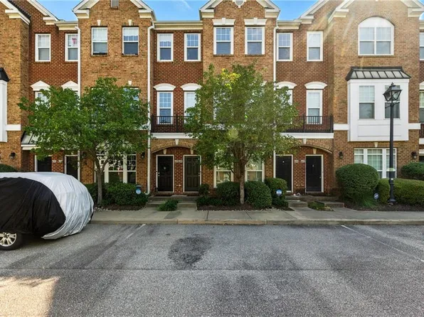 646 Claire Ln, Newport News, VA 23602