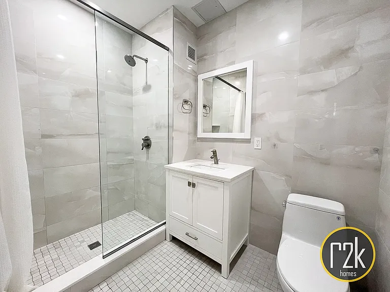 26-14 Hoyt Ave S #2A — Photo 22