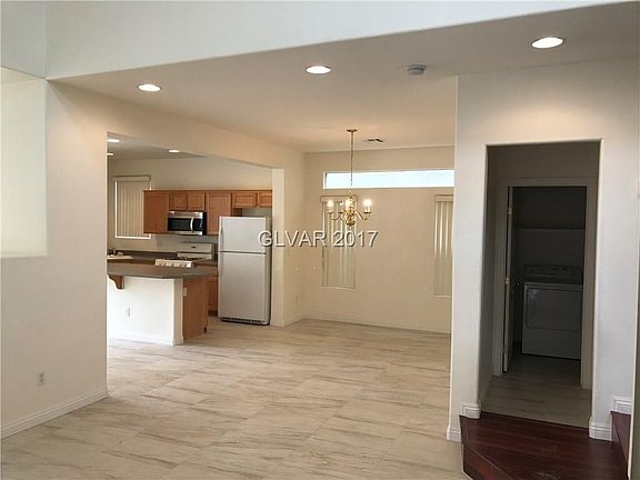 3rd image of 9126 Spumante Ave