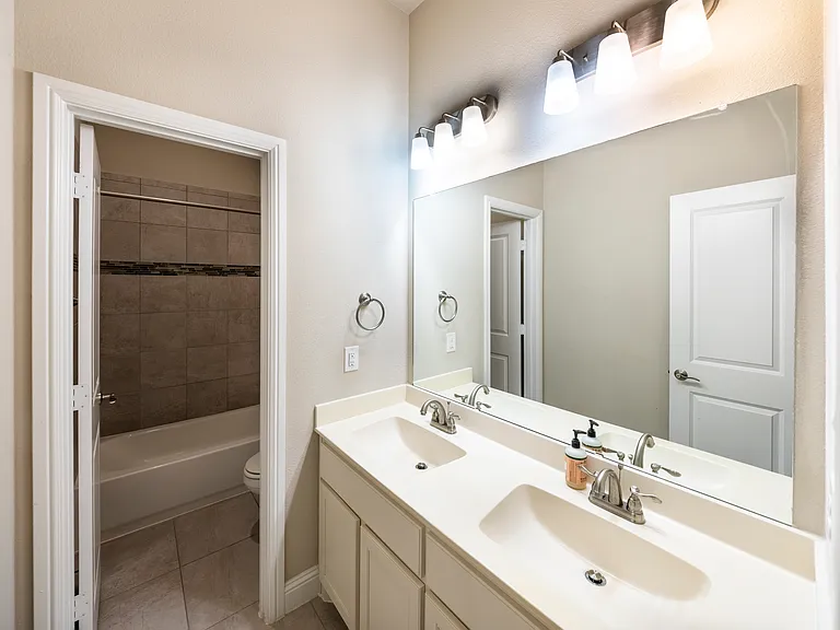 3404 Herron Dr — Photo 15
