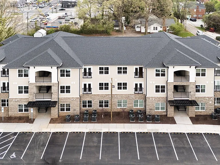 The Addenbrook Apartments — Photo 6