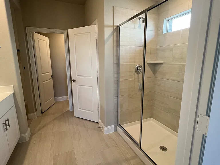 1405 Arrowleaf Dr — Photo 3