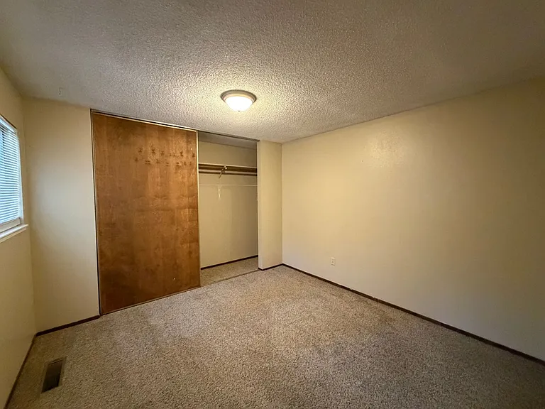 916 Merced Avenue — Photo 5