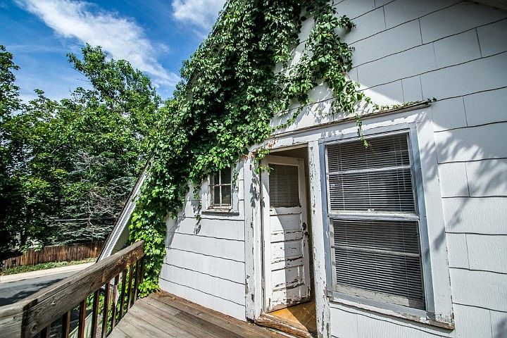 604 Marine St House Exterior