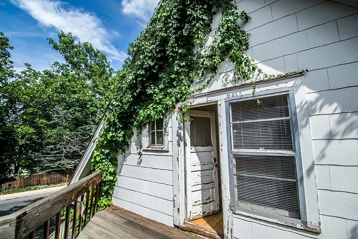 604 Marine St House Exterior