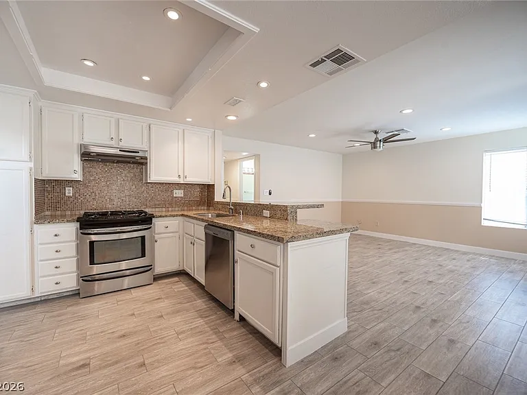 1416 Grey Hunter Dr — Photo 23