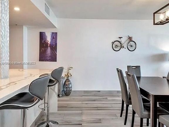 3rd image of 1717 Bayshore A1448 Dr