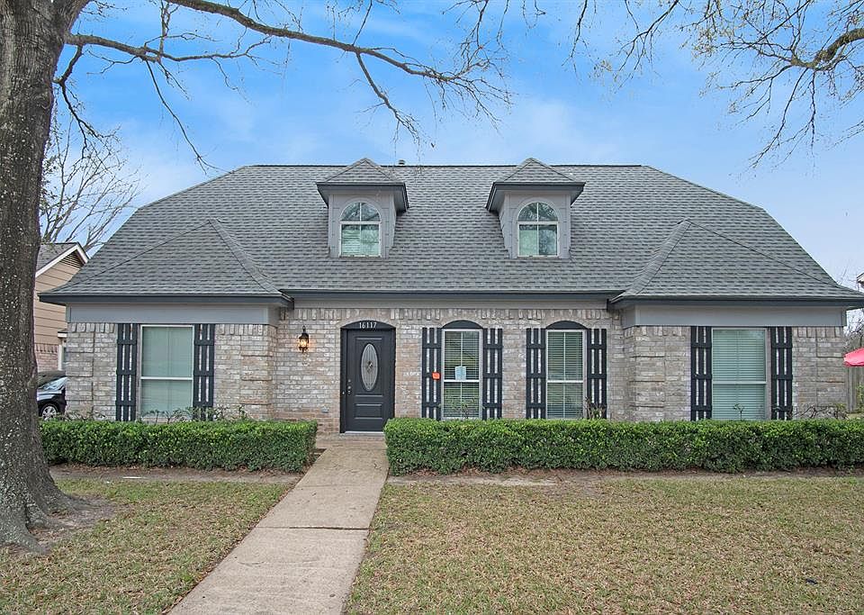1st image of 16117 Lakeview Dr