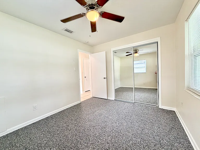 208 Plumosa Dr — Photo 9