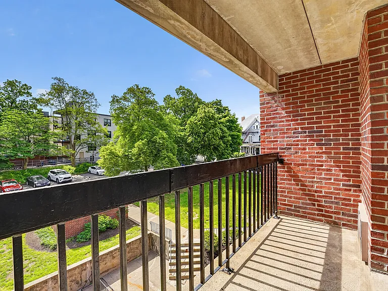 Taurus Apartments — Photo 26