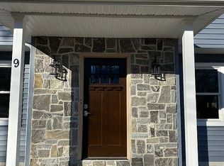 9 Arlington Dr, Denville, NJ 07834