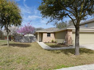 7019 Avery Rd, Live Oak, TX 78233