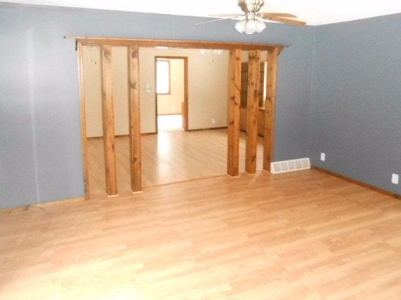 5th image of 4716 Oakwood Dr