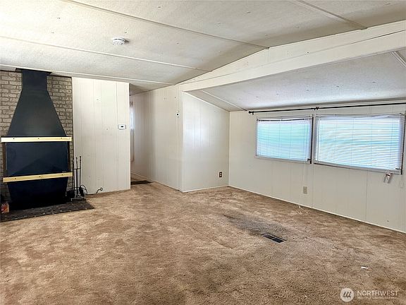 3rd image of 5626 SW 113th Avenue E #63
