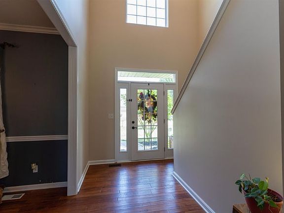 4th image of 2833 Briarcliff Dr
