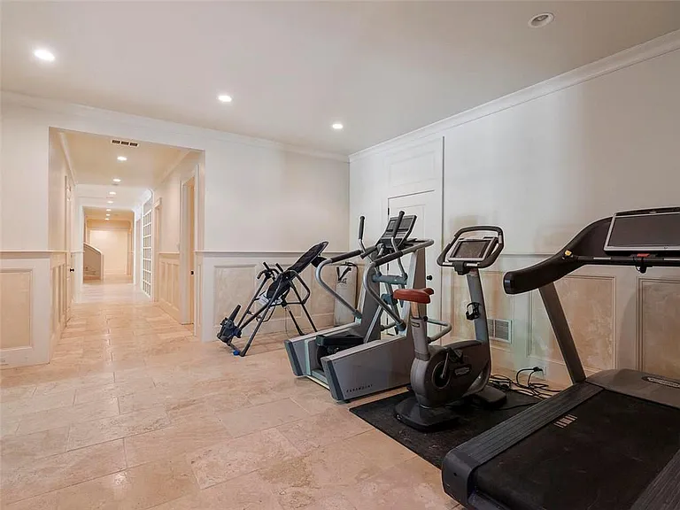 6420 Riverside Dr NW — Photo 96