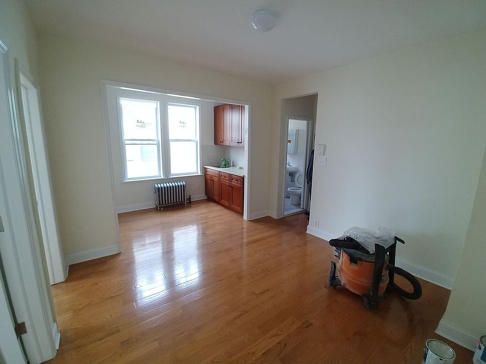1st image of 23-54 31st St #3R