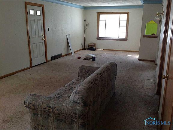 3rd image of 2701 Holland Sylvania