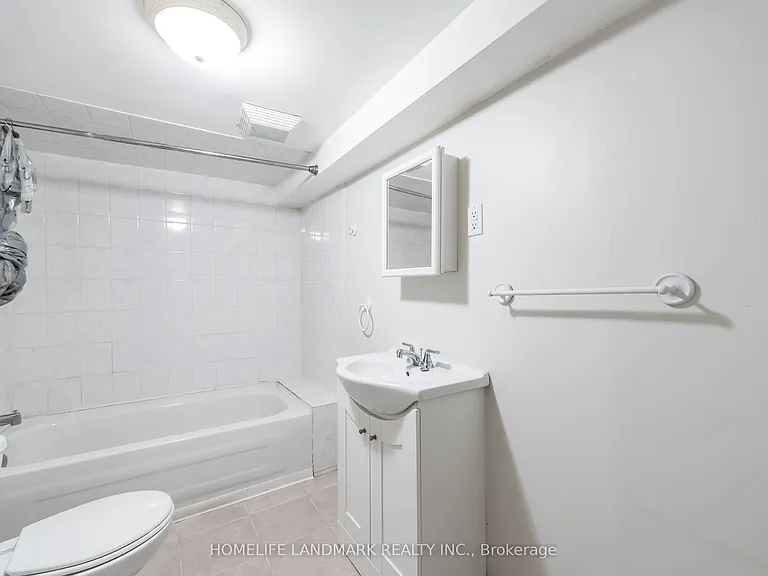 97 Annina Cres — Photo 18