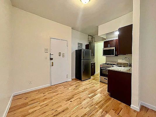 2nd image of 515 W 111th St #D