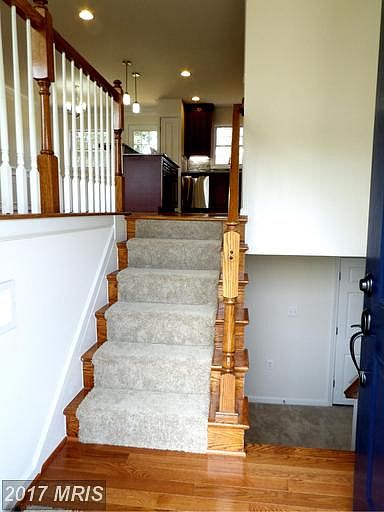 1st image of 1010 Lilac Ln