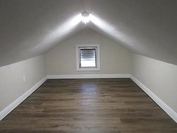 4th image of 2055 28th Ave N