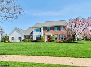 1275 N Foxpointe Dr, State College, PA 16803