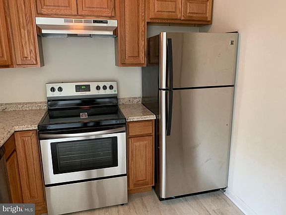 4th image of 511 Harris Ct