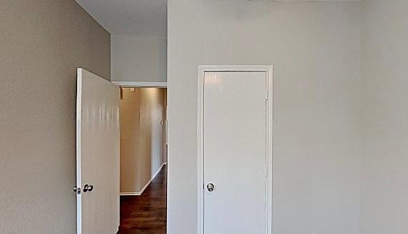 4th image of 1021 McKavett Dr