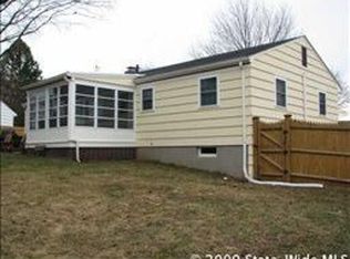 18 Randall St, Smithfield, RI 02828