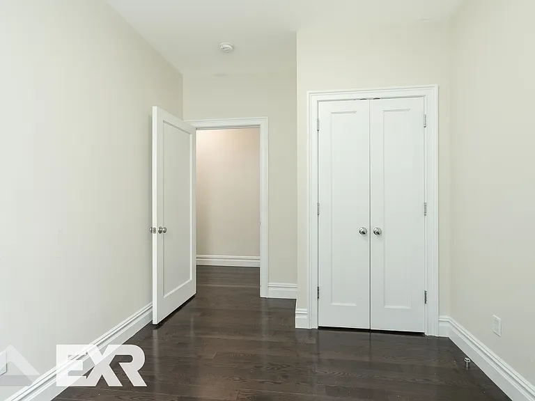 526 W 111th St #4CC — Photo 16