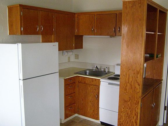2nd image of 829 Avenue C APT 1