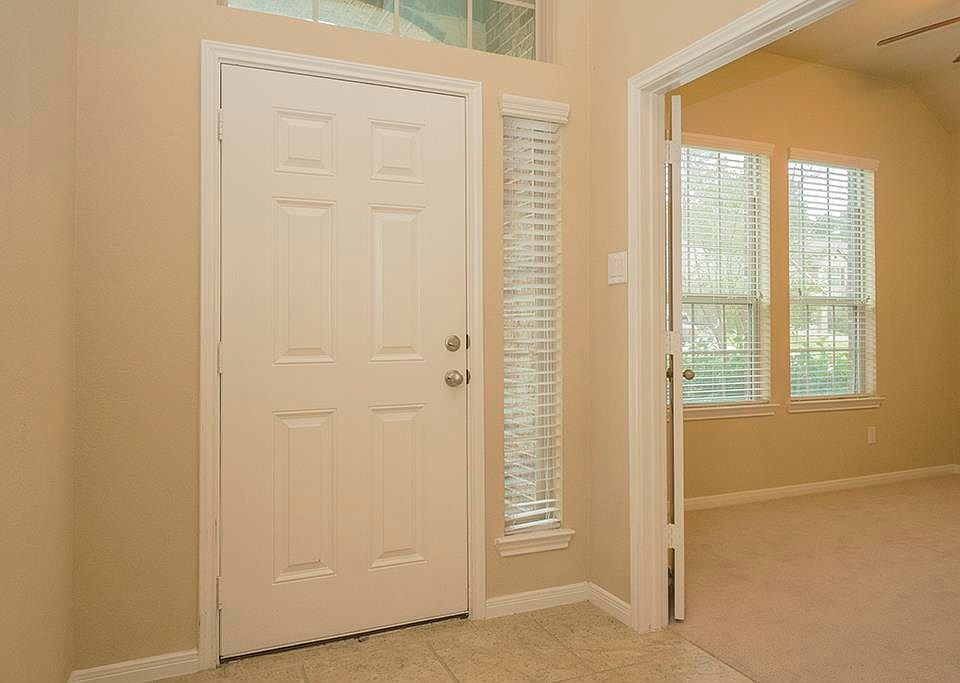 1st image of 2483 Garden Falls Dr
