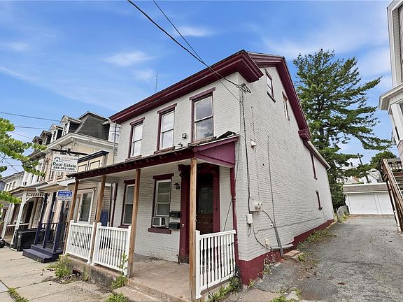 2nd image of 414 Wyandotte St