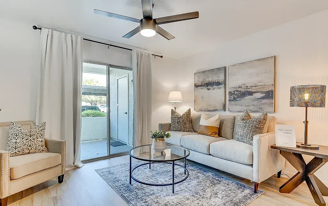 Galleria Apartments — Photo 2