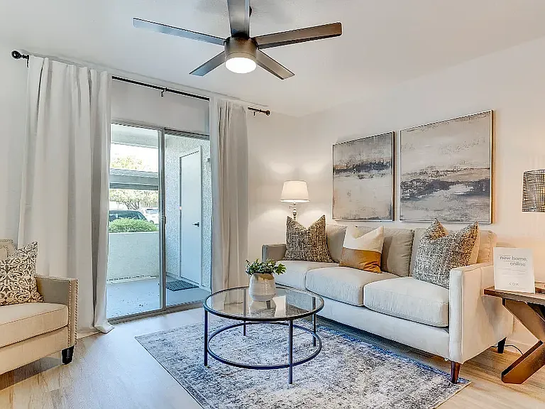 Galleria Apartments — Photo 2
