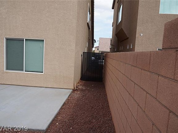 5th image of 9745 Fox Estate St