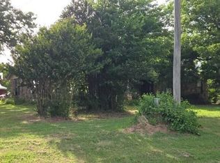 411 S Grand Ave, Mannsville, OK 73447
