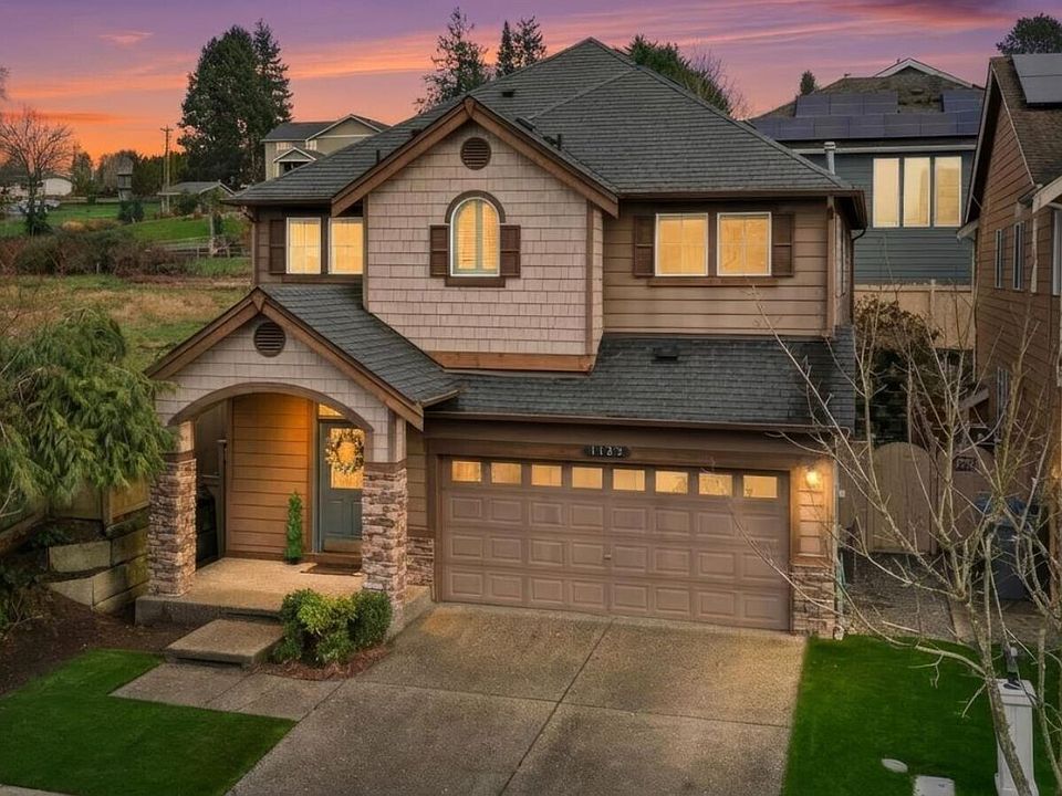 1st image of 1129 77th Drive SE