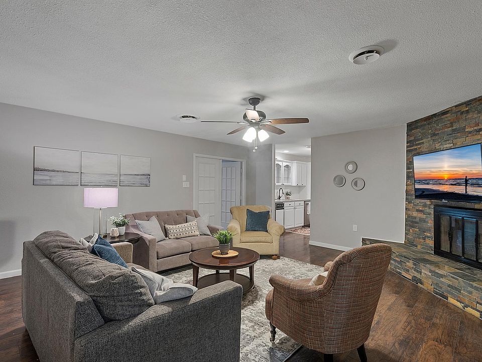 1st image of 8109 Beechwood Dr