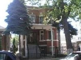 1915 N Ridgeway Ave, Chicago, IL 60647