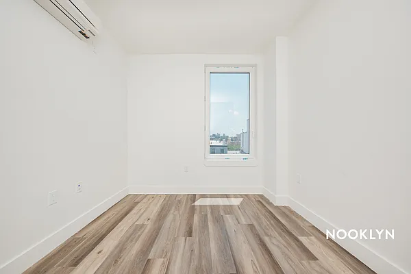 Rented by Nooklyn NYC LLC | media 93